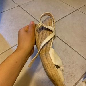 American eagle heels